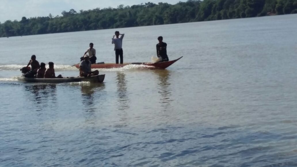 លង់ទឹក៦ម៉ោងផុសឡើងវិញថាបារមីពស់នាំទៅដើរលេងក្នុងទឹកទន្លេ