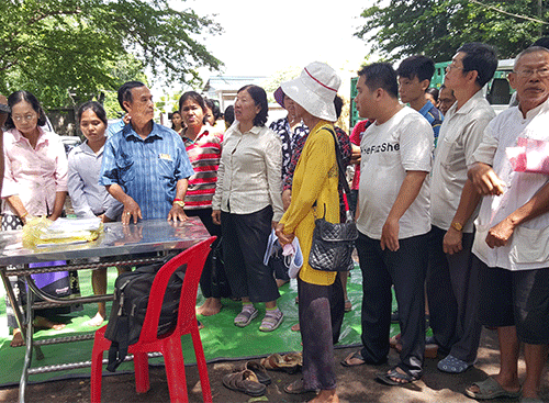 ប្រជាពលរដ្ឋនៅខណ្ឌជ្រោយចង្វារនិយាយថាតើដល់ខែឆ្នាំណាទើបមានការដោះស្រាយ?