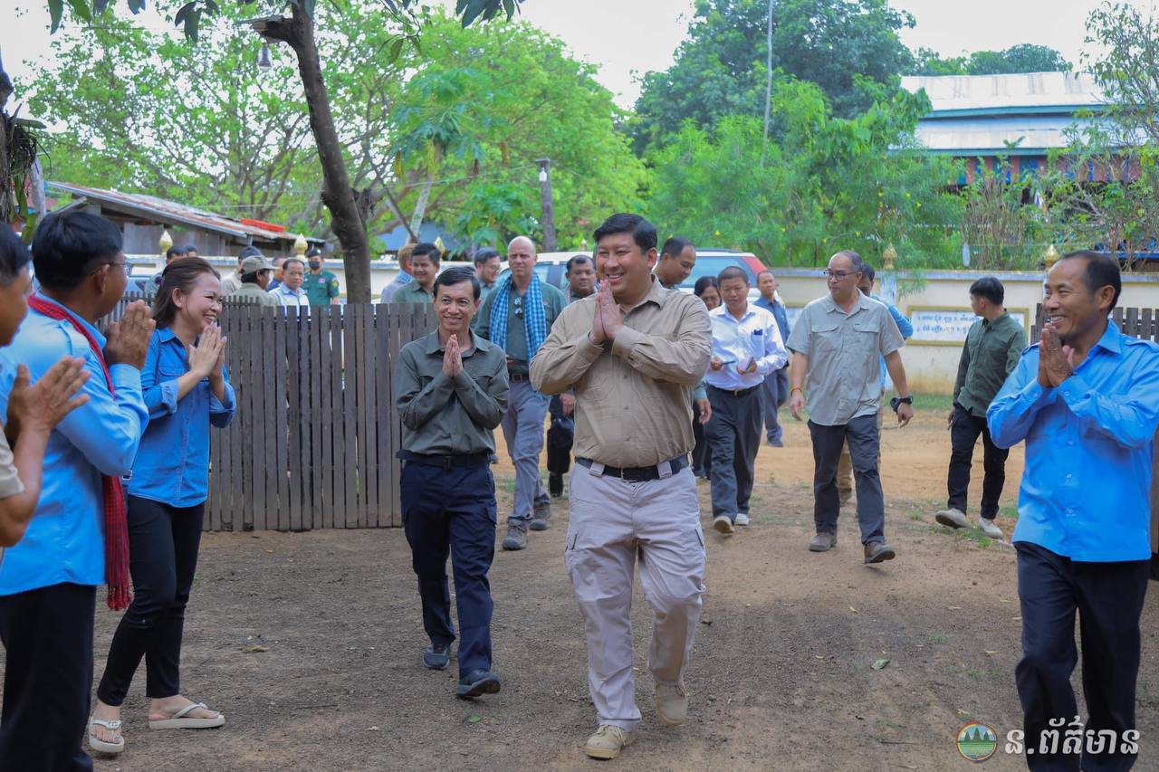 «កសិករ នៅខេត្តព្រះវិហារកំពុងទទួលបានជីវភាពប្រសើរជាងមុន តាមរយៈការលក់ស្រូវសេរីរាង្គ»